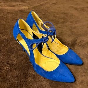 Blue suede heals